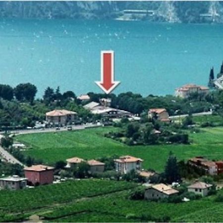 טורבולה Torbole Lake Front מראה חיצוני תמונה